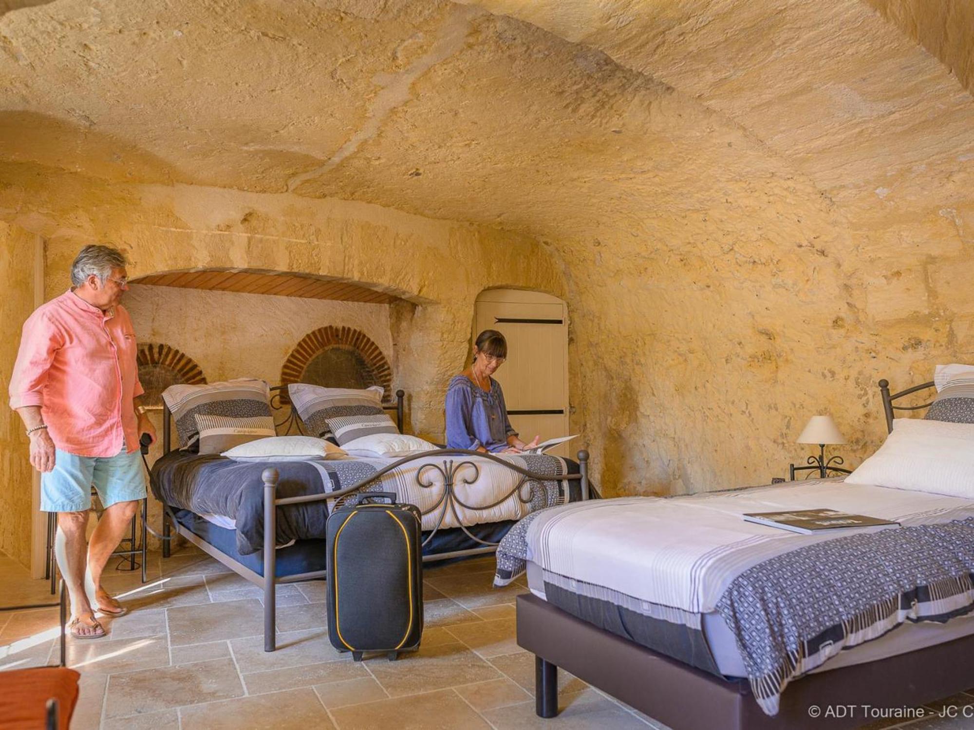 Maison Troglodyte Elegante Avec Spa, Salle De Jeux Et Jardin Clos A Vouvray - Fr-1-381-87 المظهر الخارجي الصورة