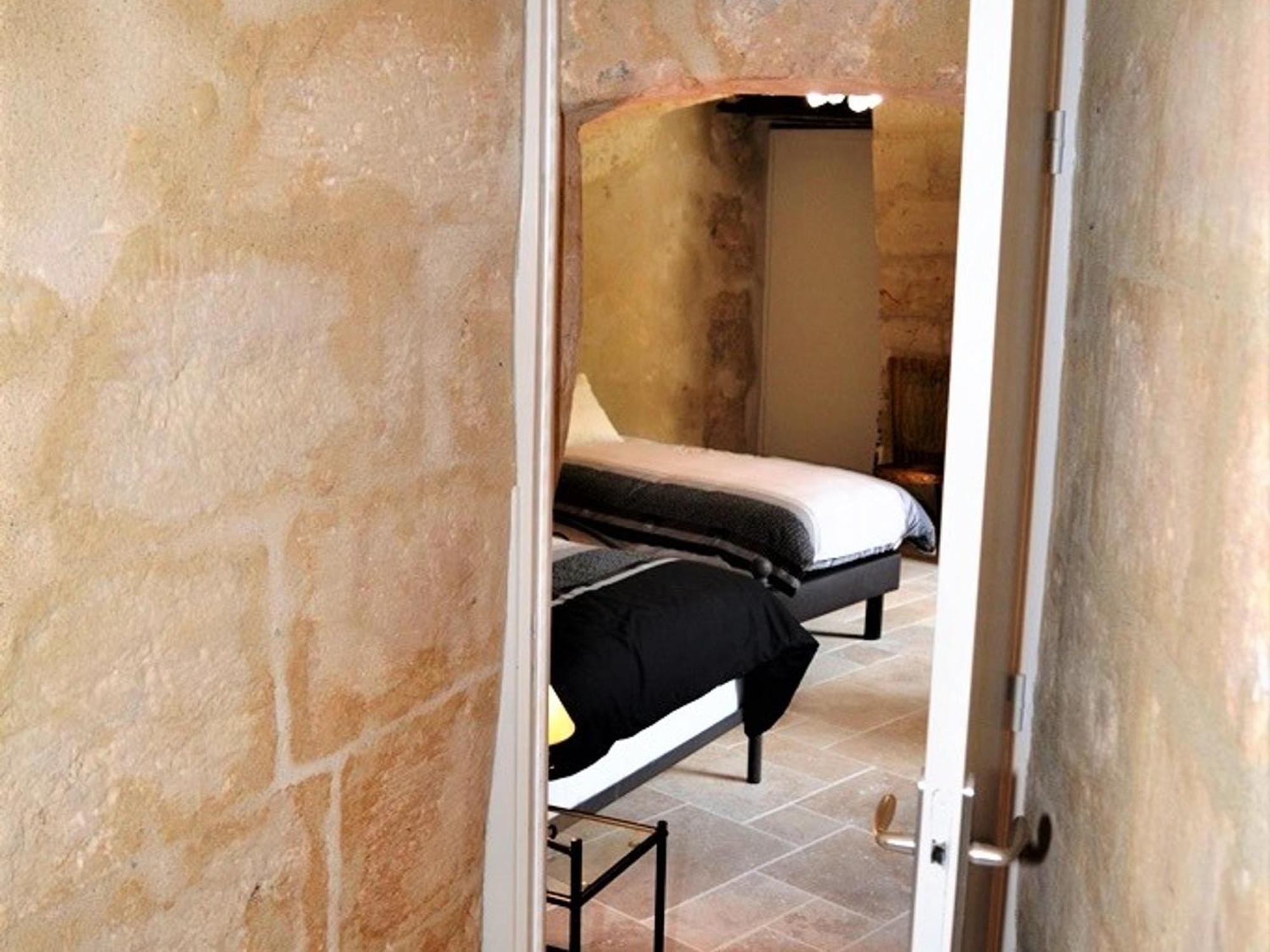 Maison Troglodyte Elegante Avec Spa, Salle De Jeux Et Jardin Clos A Vouvray - Fr-1-381-87 المظهر الخارجي الصورة