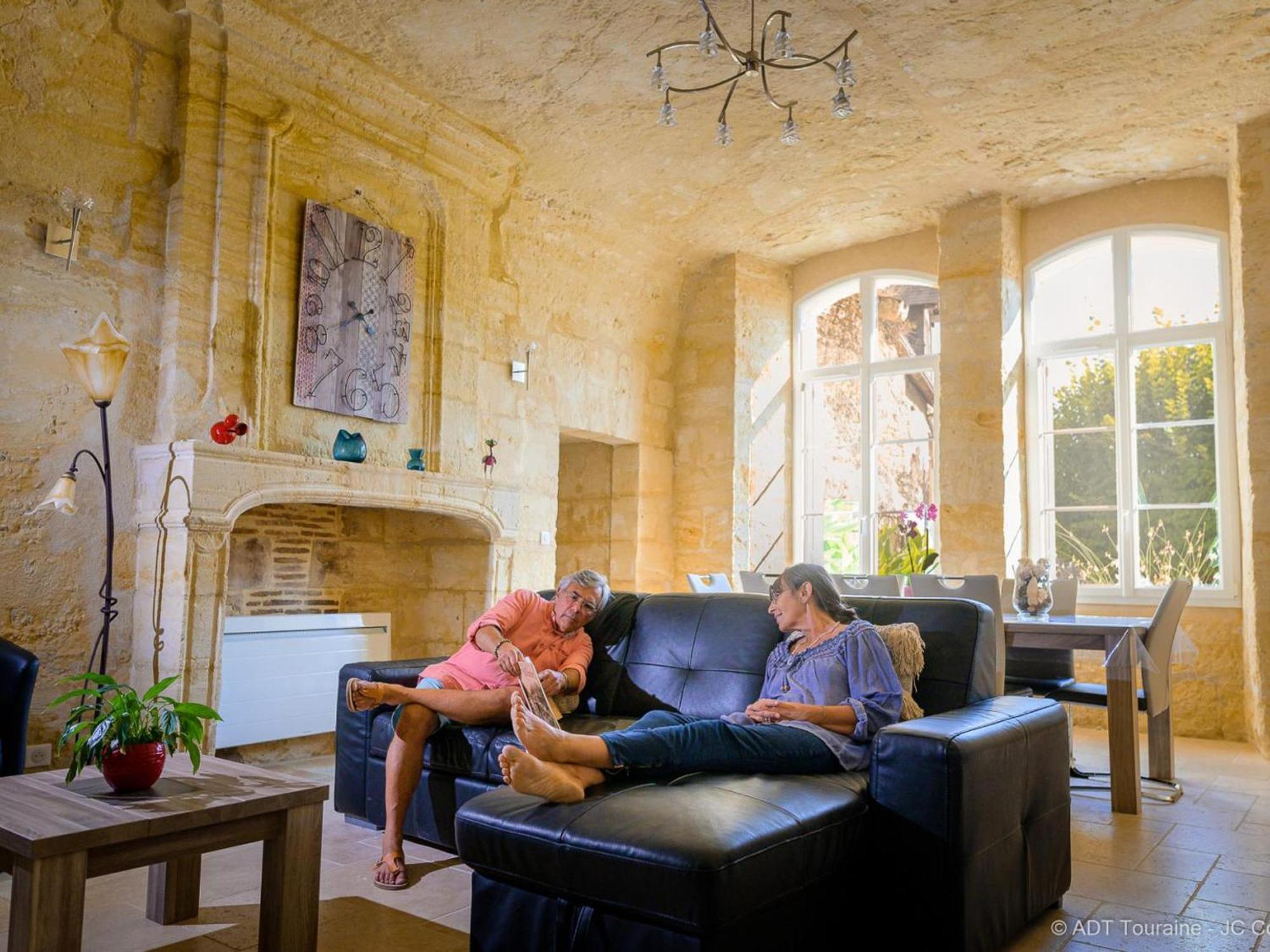 Maison Troglodyte Elegante Avec Spa, Salle De Jeux Et Jardin Clos A Vouvray - Fr-1-381-87 المظهر الخارجي الصورة